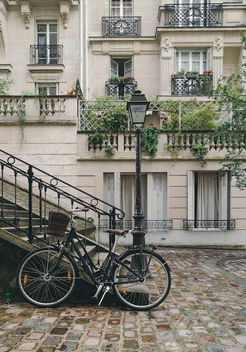 location-paris-bicycle-Pixabay