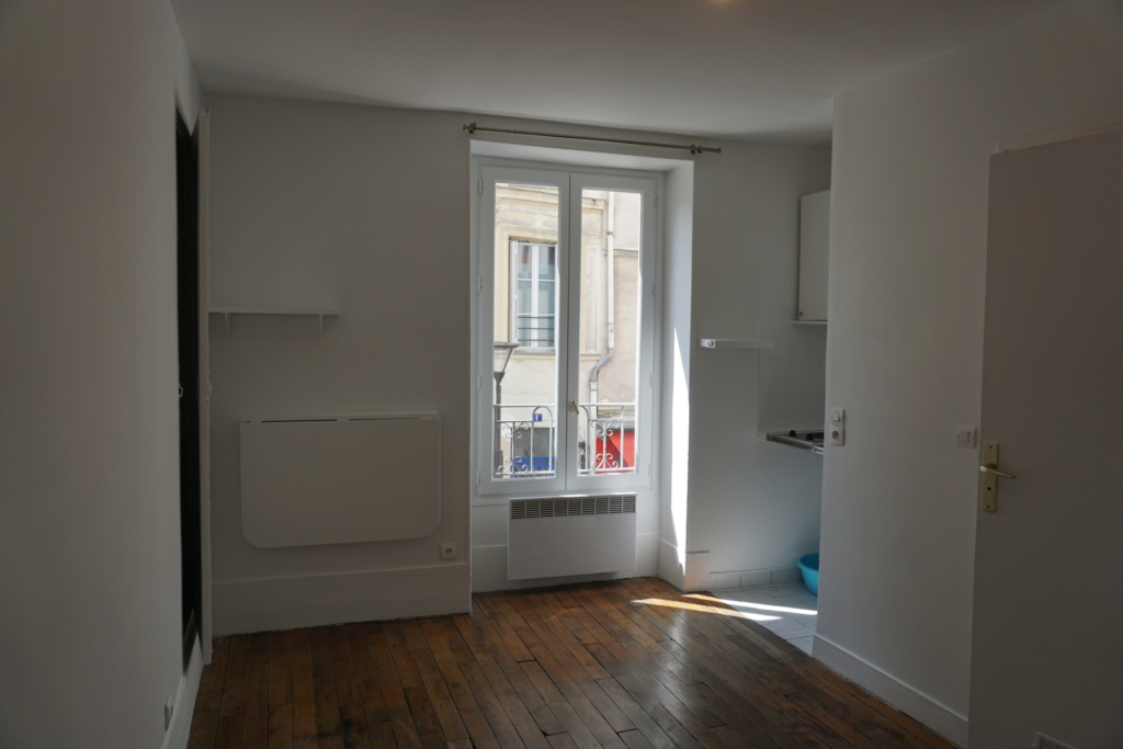 Valière Cortez LOCATION STUDIO 14.23M² 512.18€ RUE LEON 75018 PARIS