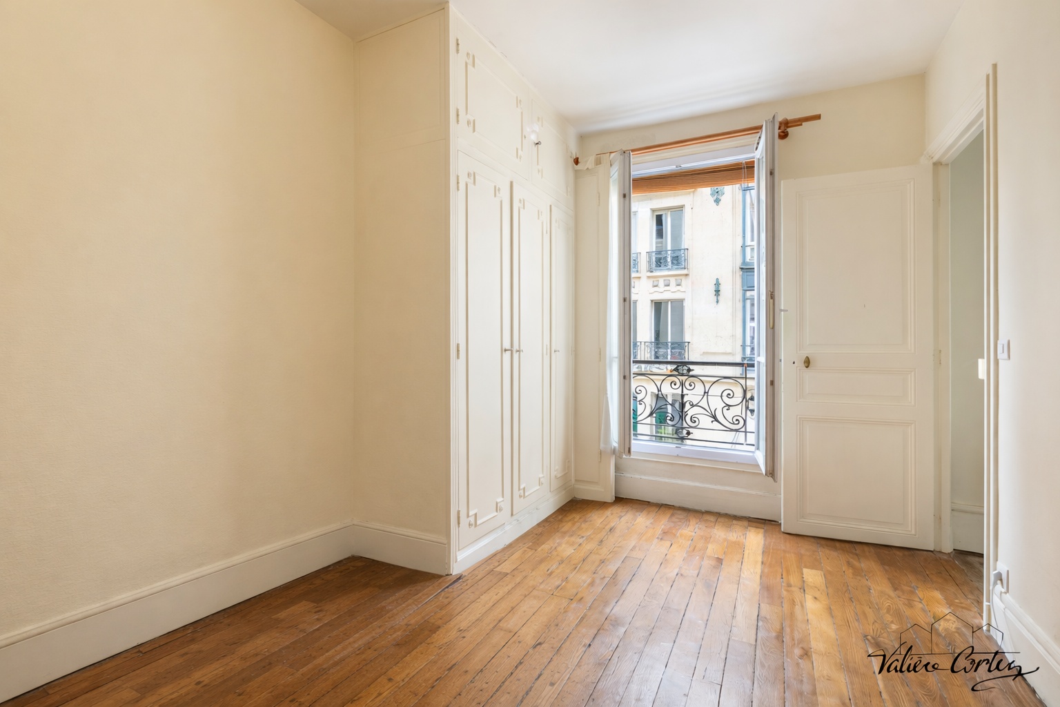 6-chambre_vide_valere_cortez